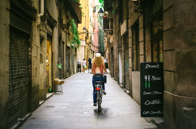 スペインのバルセロナでサイクリング-スペインプランページ