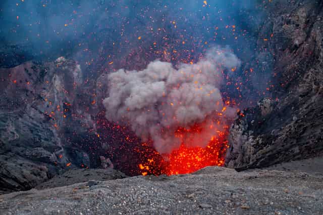 バヌアツのヤスール山-3