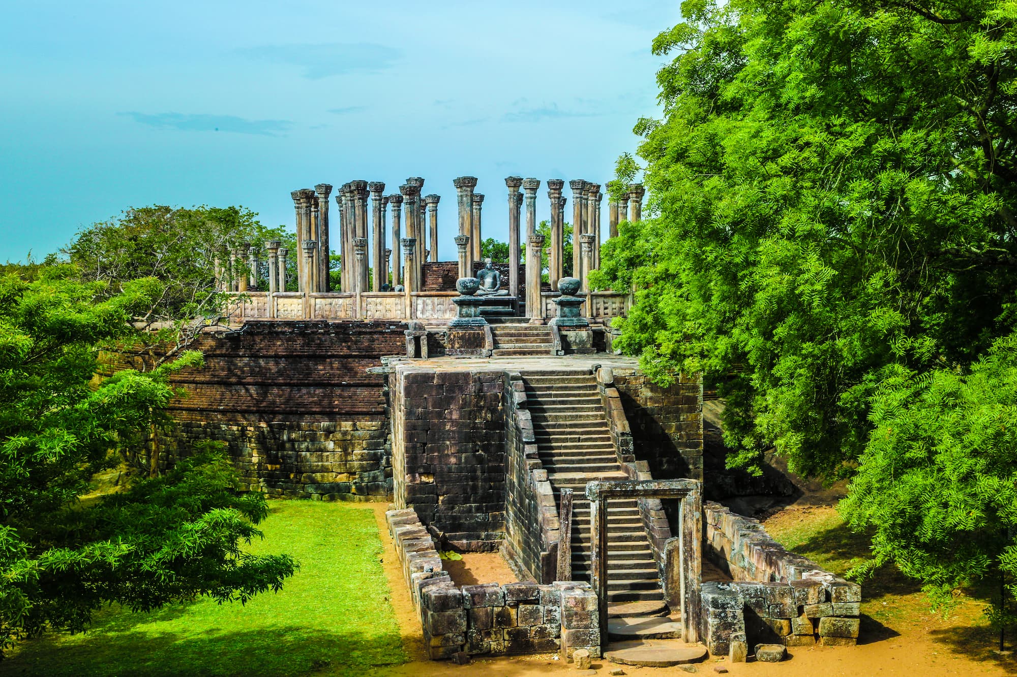 スリランカ　ポロンナルワの古代寺院