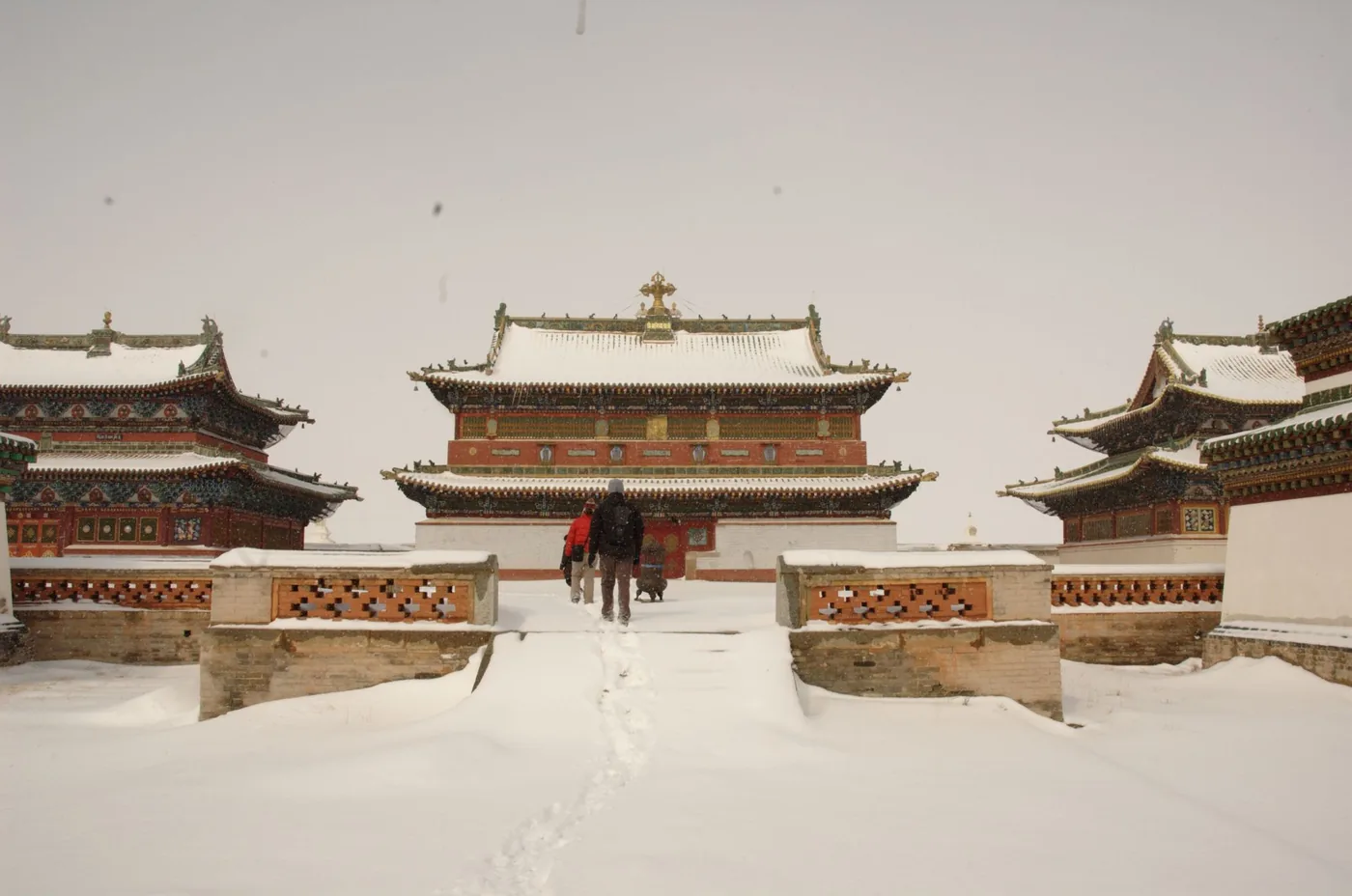 雪のエルデネ・ゾー寺院