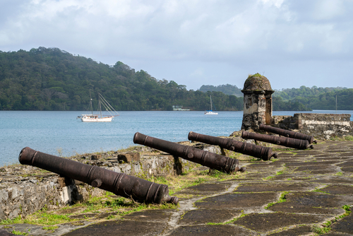 【希少・極美品】パナマ植民地時代 歴史写真集 Colonial Panama パナマ旅行で訪れたい博物館、美術館、世界遺産、映画ロケ地まとめ